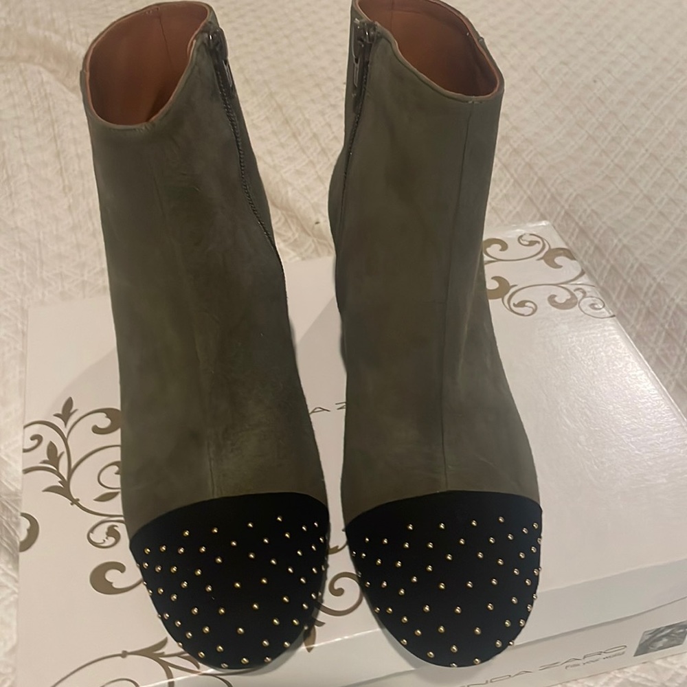 Suede KIMI STUDDED BOOTIE OLIVE ANS BLACK SIZE 8